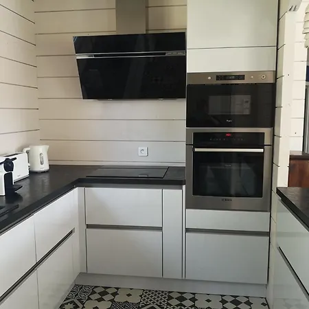 Maison En Bois Atypique *